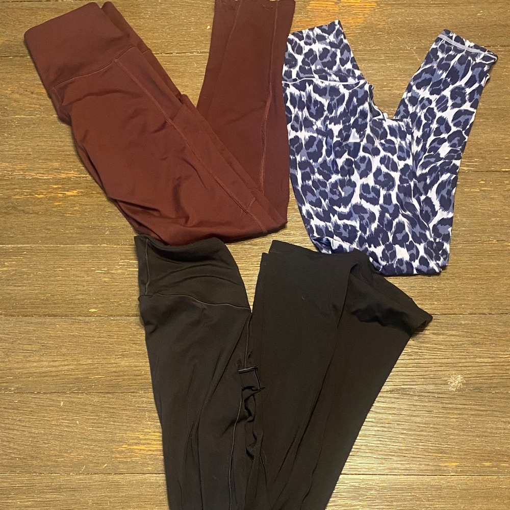 American eagle and Aerie Women's Leggings - Black, Brown, and Blue Pattern